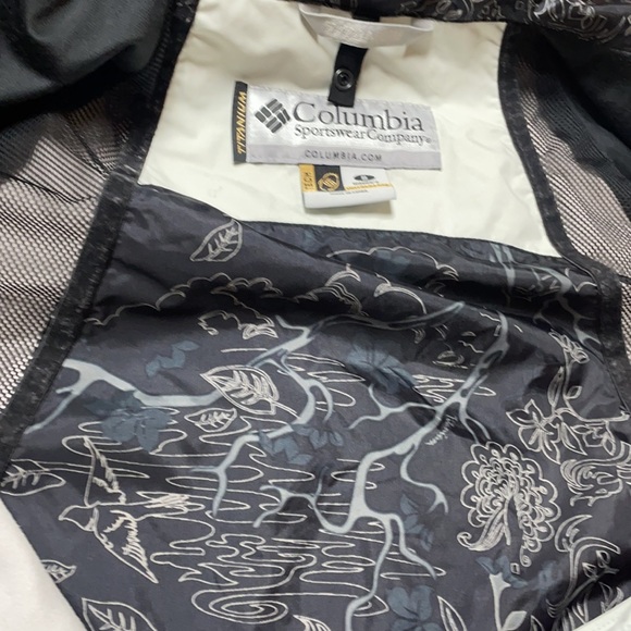 Women’s Columbia Tech Jacket - Picture 3 of 3